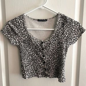 *RARE* Brandy Melville Black & White Cheetah Zelly Short Sleeve Top